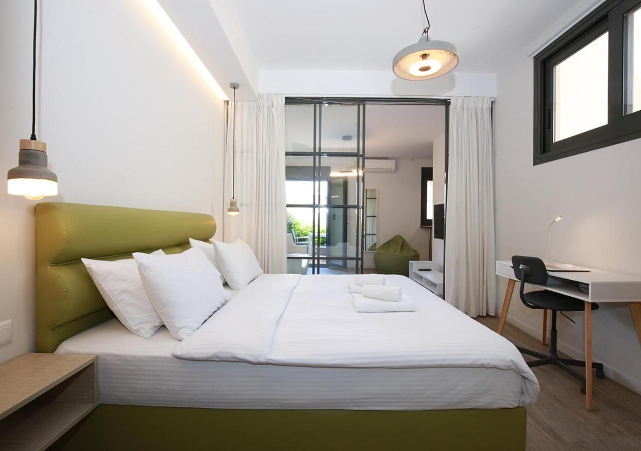 Emily In - Chic Flat With Terrace Syntagma E1