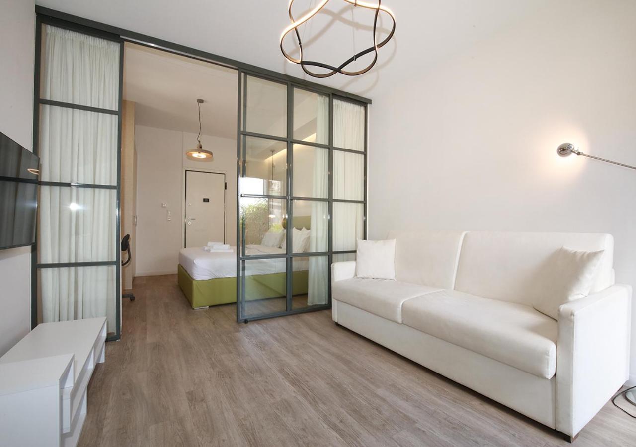 Emily In - Chic Flat With Terrace Syntagma E1 Apartment