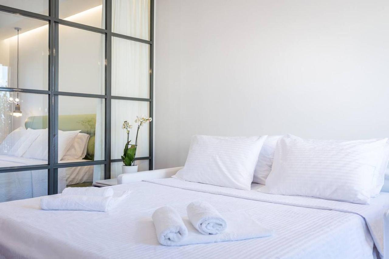 Emily In - Chic Flat With Terrace Syntagma E1 * 雅典