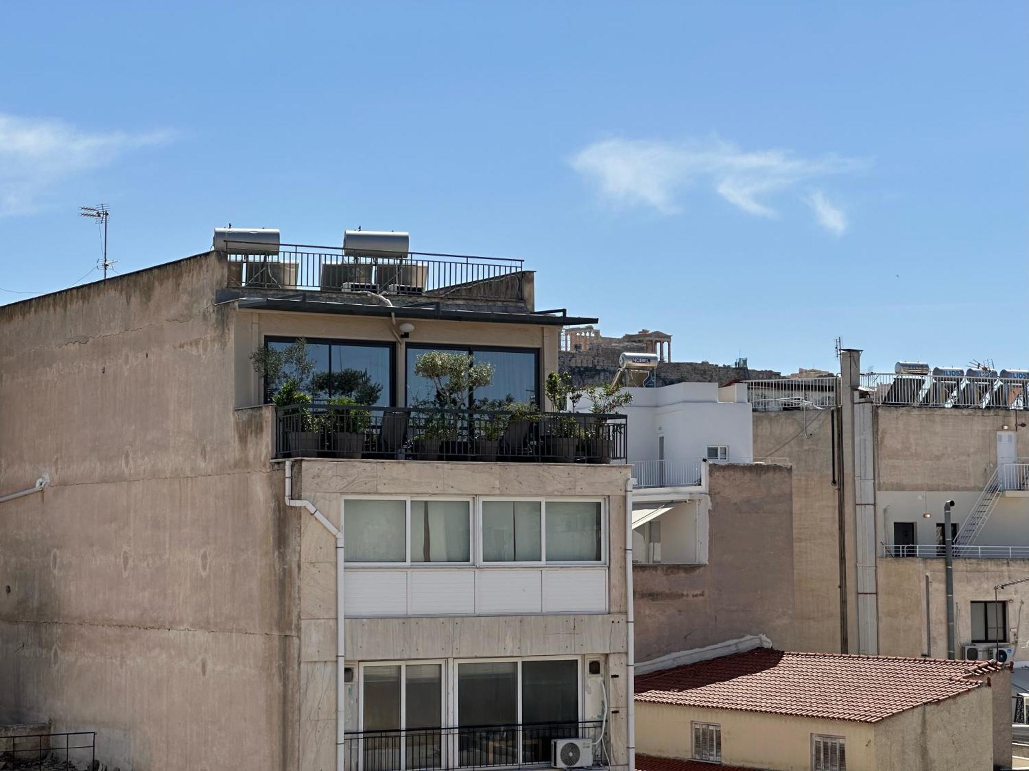 Emily In - Chic Flat With Terrace Syntagma E1 Athen
