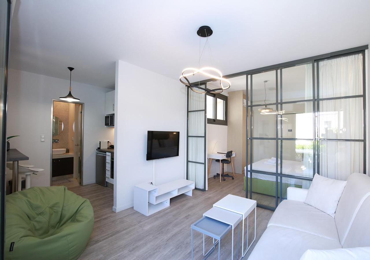 Apartment Emily In - Chic Flat With Terrace Syntagma E1 Athen